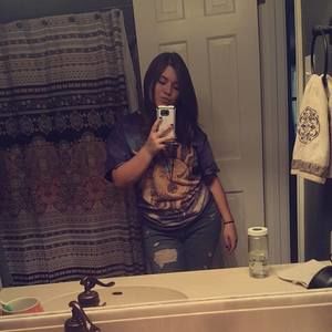 Meet your Posher, Claire